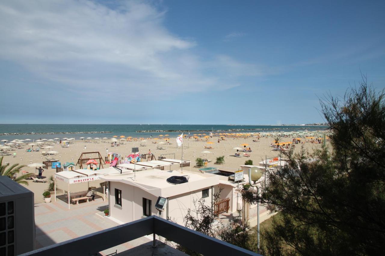 Adriatica Sul Mare Hotel 3*