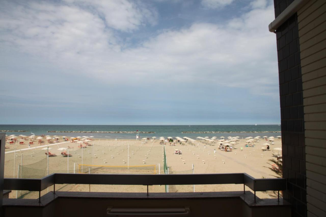 Adriatica Sul Mare Hotel